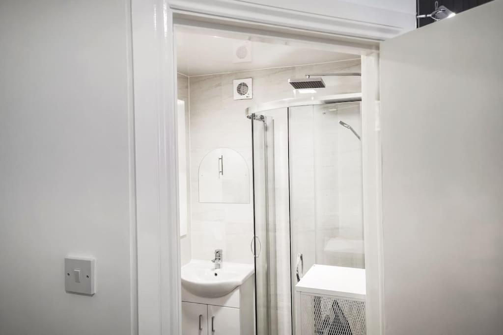 S.H Apartments กลาสโกว์ ภายนอก รูปภาพ