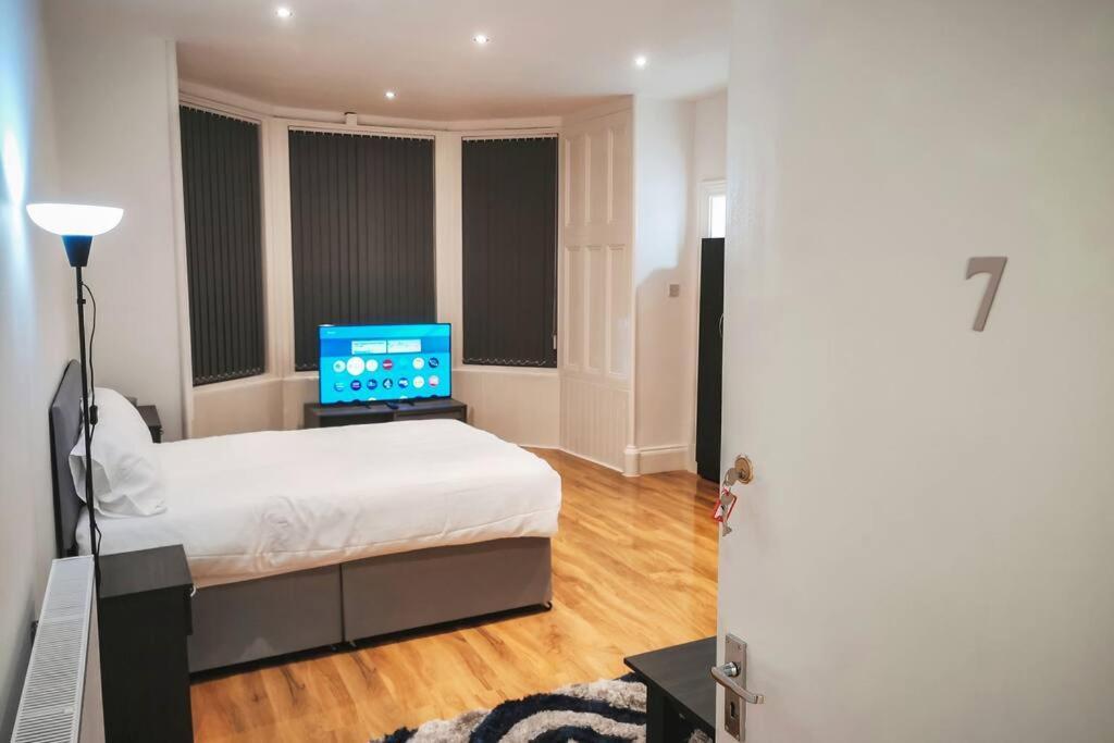 S.H Apartments กลาสโกว์ ภายนอก รูปภาพ