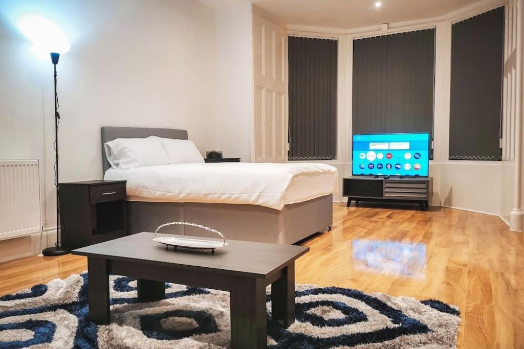 S.H Apartments กลาสโกว์ ภายนอก รูปภาพ